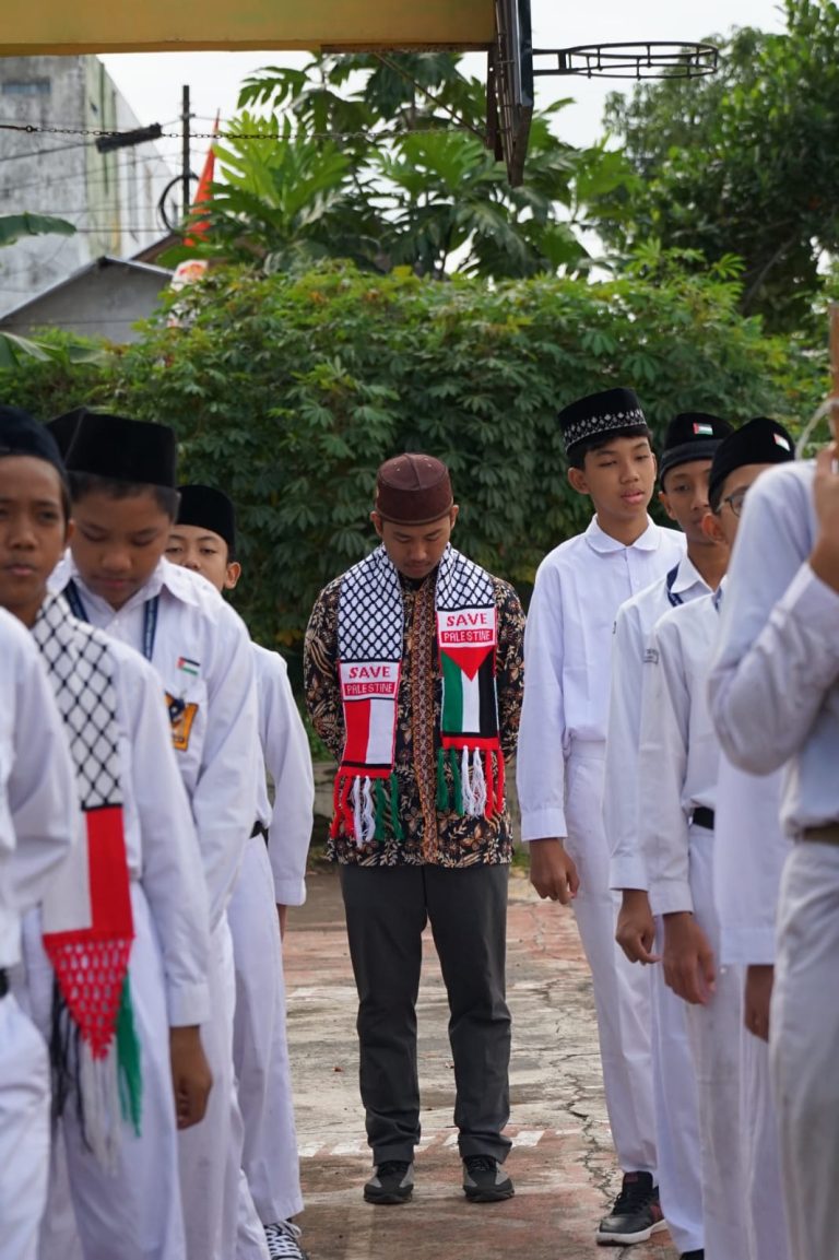Read more about the article Aksi Bersama Komitmen Boikot Produk Pro Zionis Israel