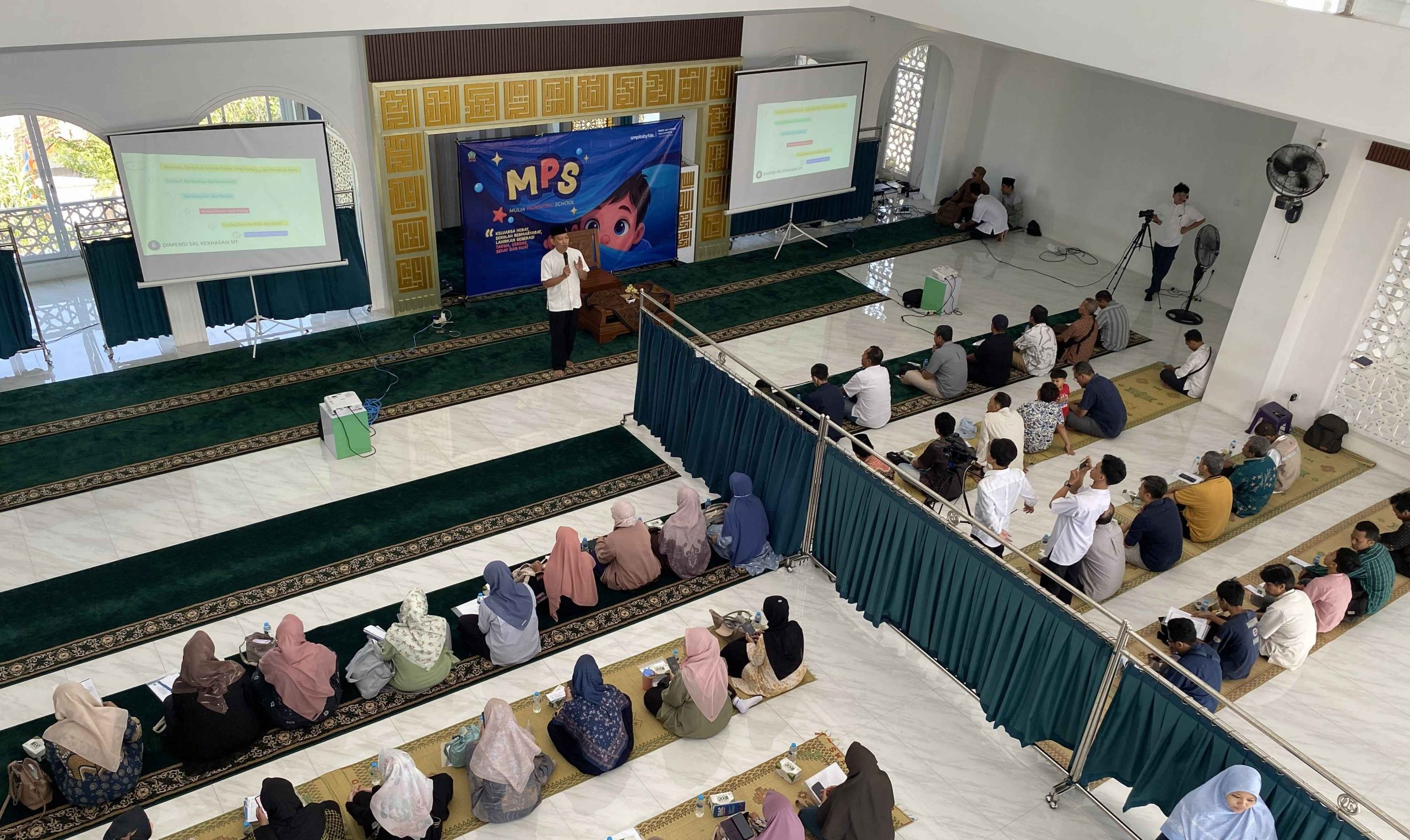 You are currently viewing Keluarga Hebat, Sekolah Bermartabat, Wujudkan Generasi Bertakwa, Sehat dan Kuat.
