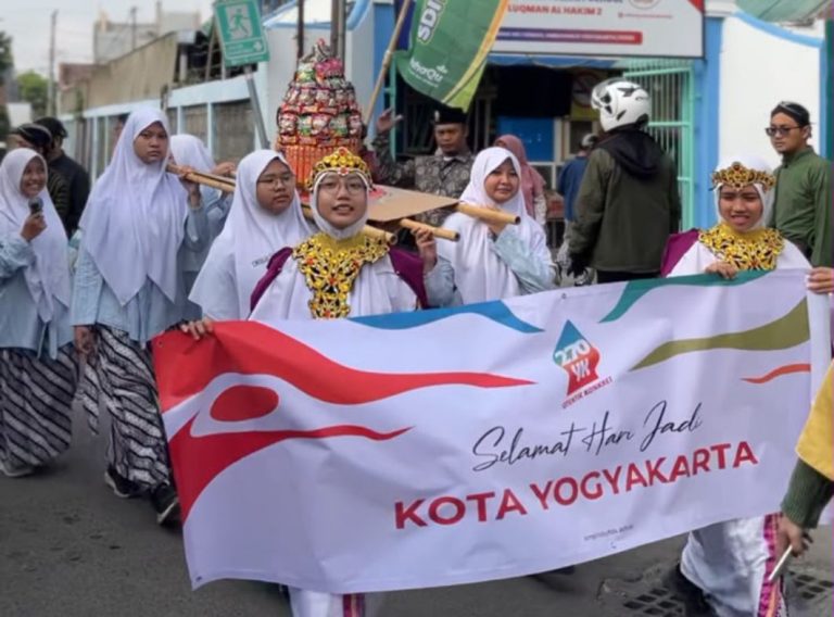 Read more about the article Pawai Budaya: Peringatan HUT Kota Yogyakarta ke-270